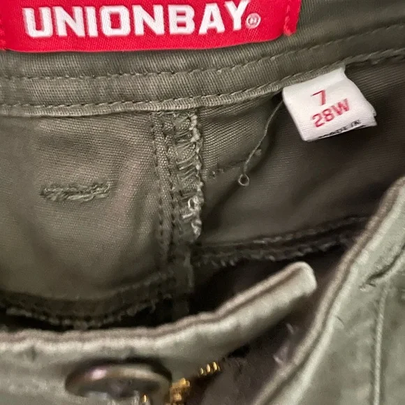 UNIONBAY Women's Straight Leg Jeans in Army Green - Picture 7 of 8